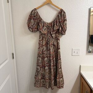 Anna Cate Arie Midi, Tan Red Paisley Size Medium